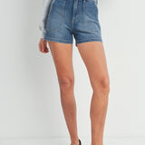 Just Black Union Short in Medium Wash