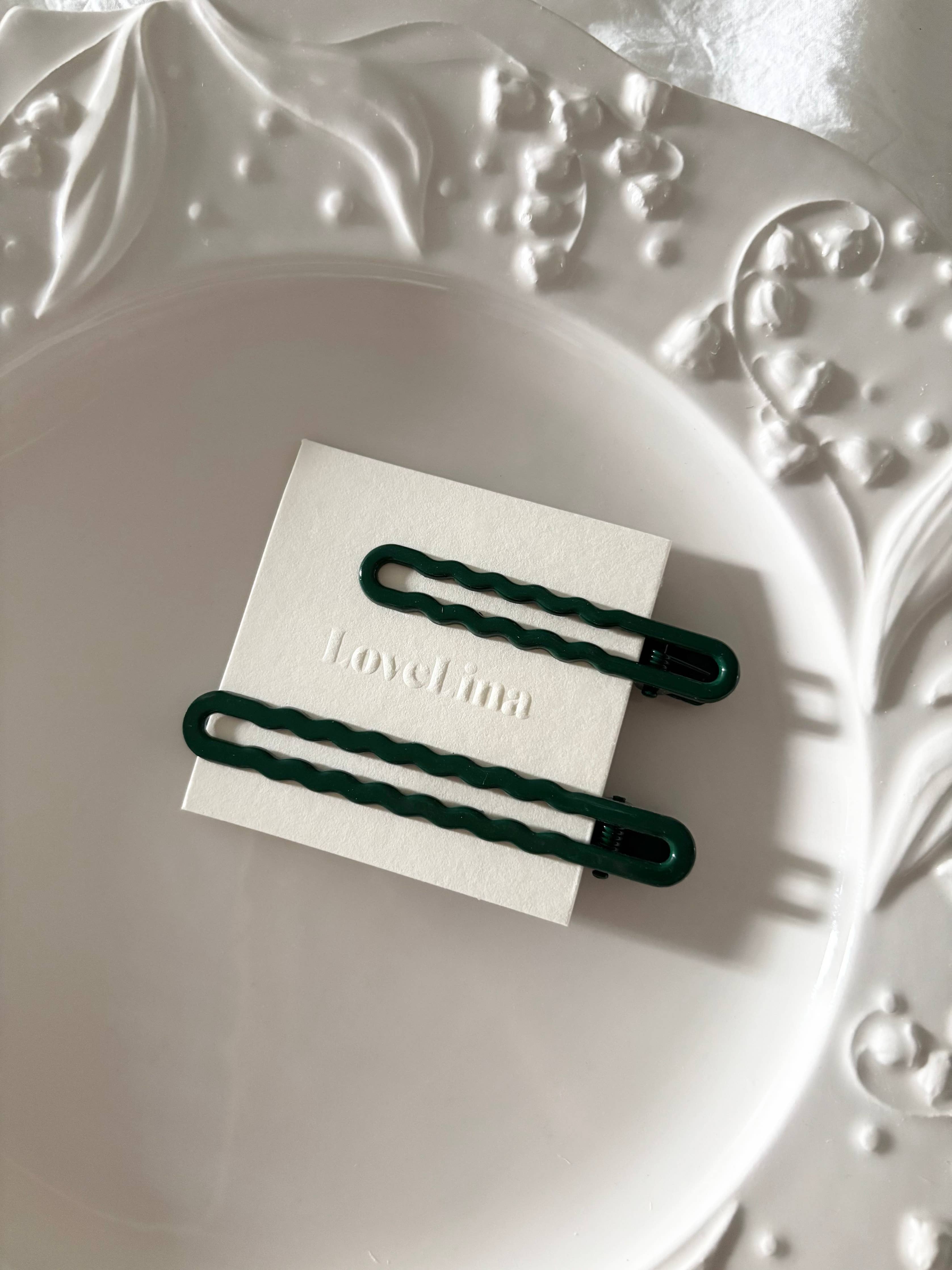 Muted Wavy Hair Clip Set