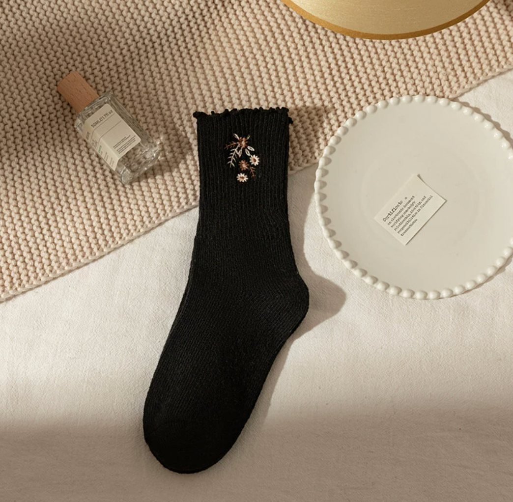 Embroidered Ruffle Socks