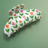 Cottage Claw Clip in White