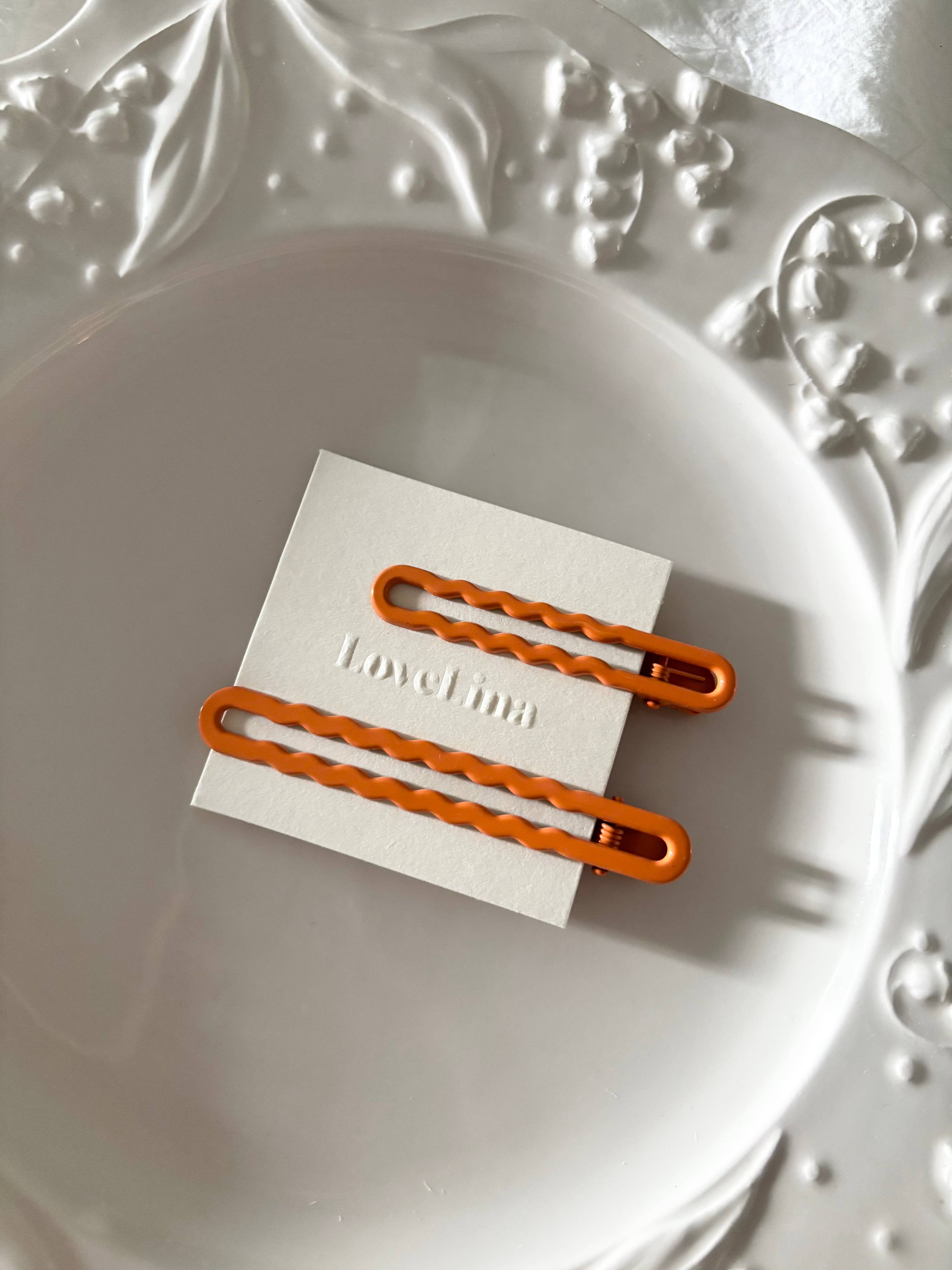 Muted Wavy Hair Clip Set