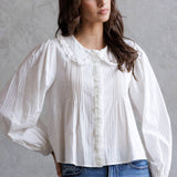 En Blanc Blouse