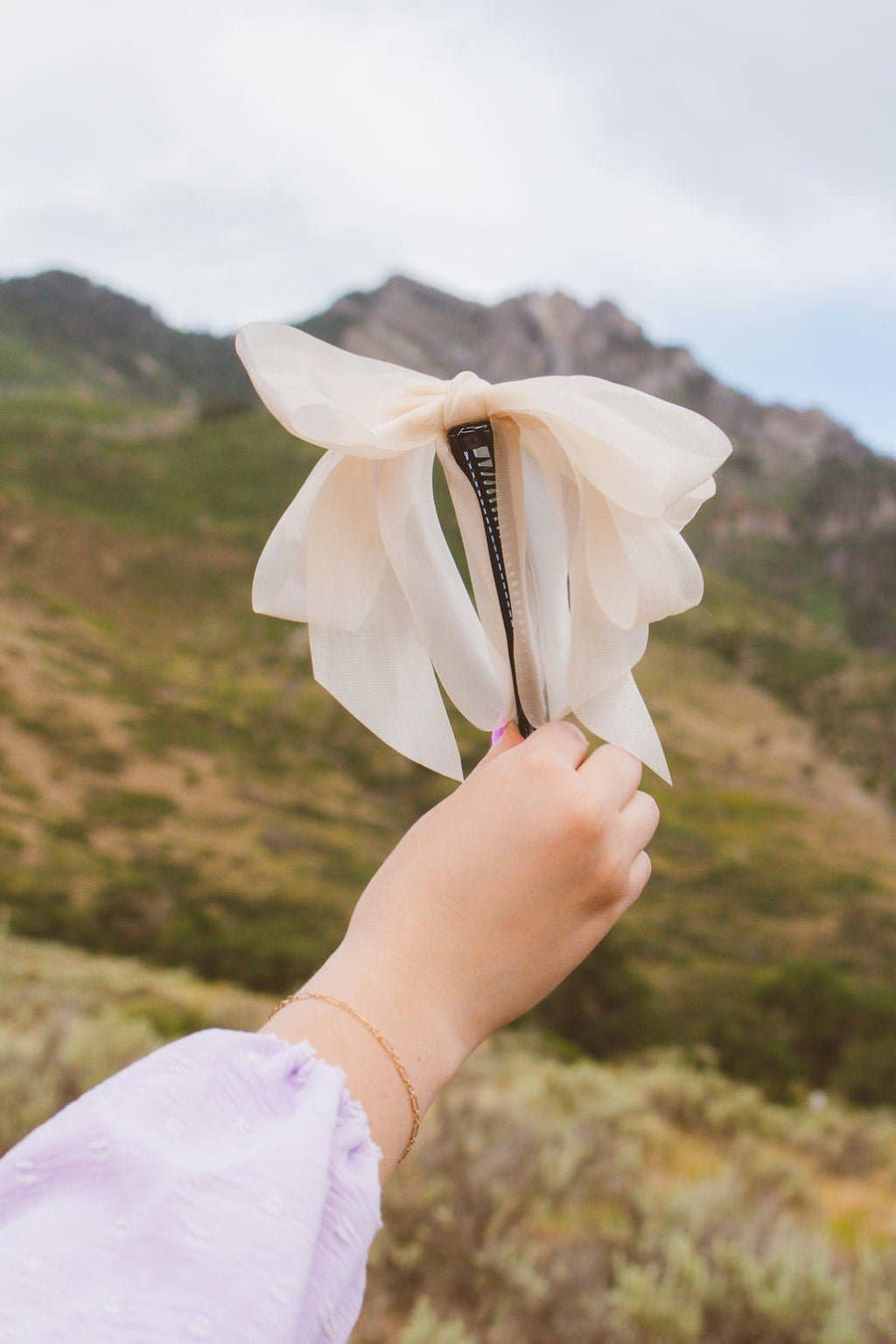 Keira Banana Claw Clip in Cream