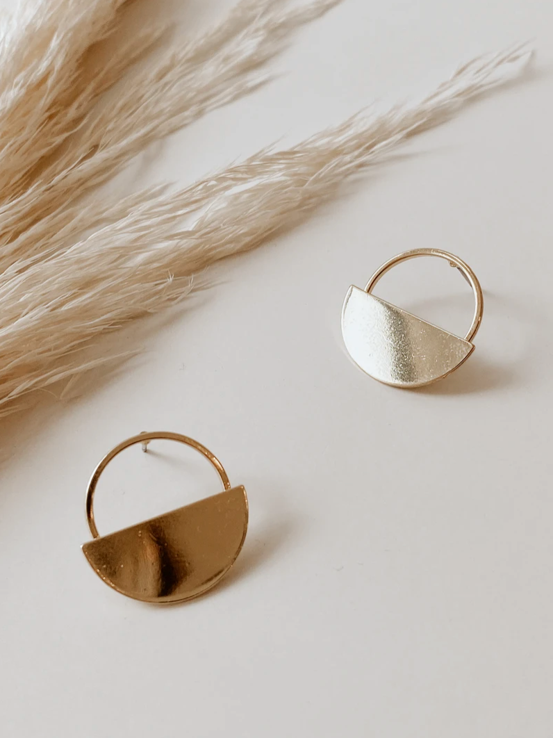 Adele Studs